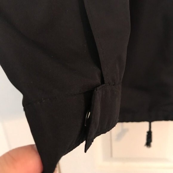 IZOD Medium Lightweight Golf Jacket Black Zip-Up Adjustable Waist Hooded - Picture 2 of 6